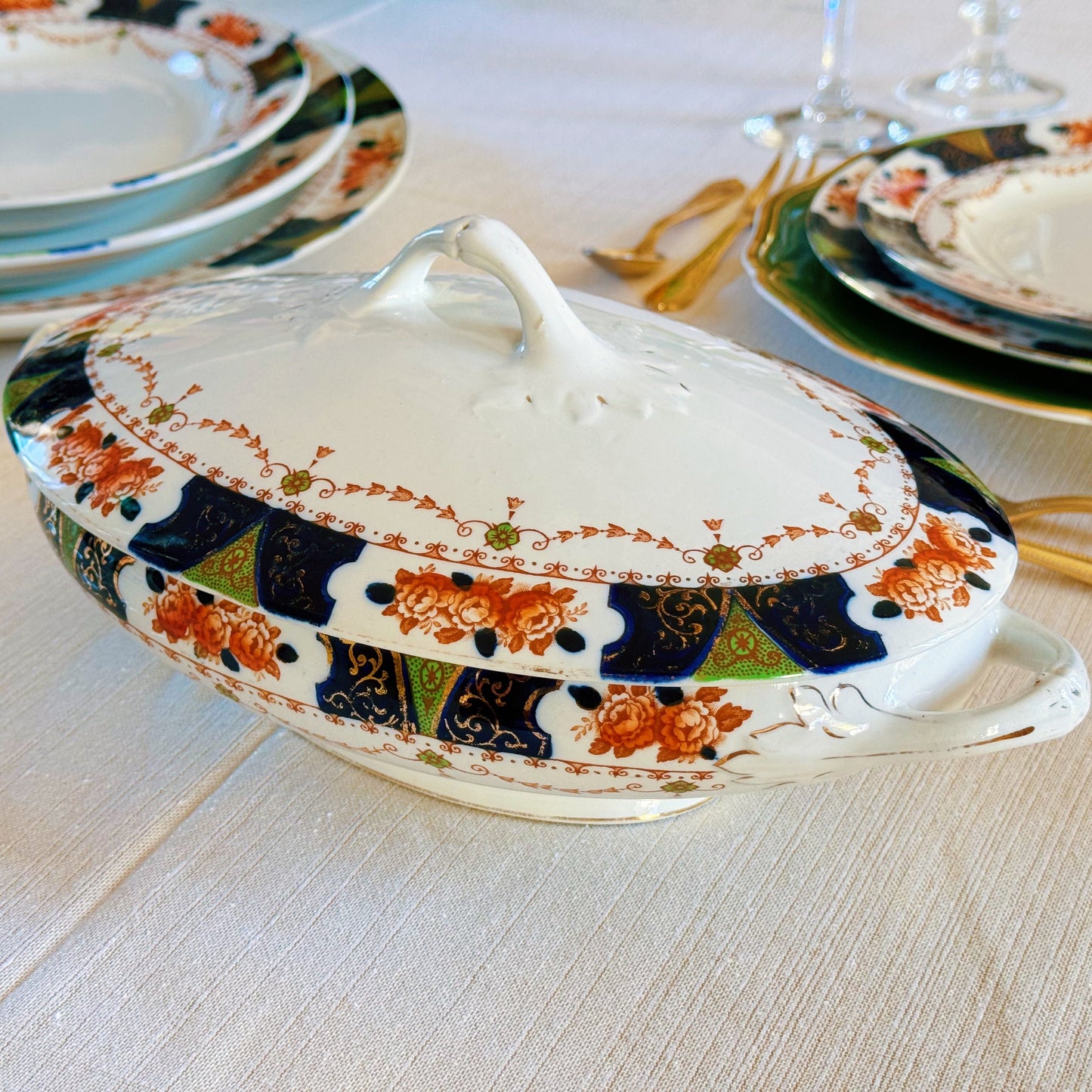 Assembled English Dinner Service for Four