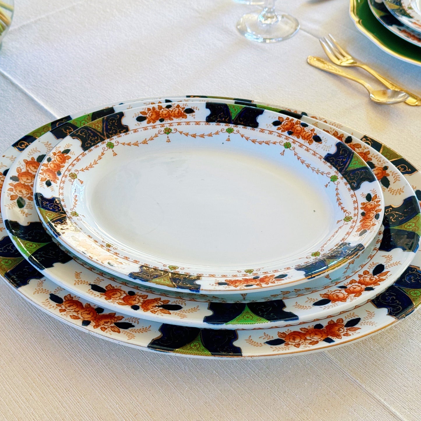 Assembled English Dinner Service for Four